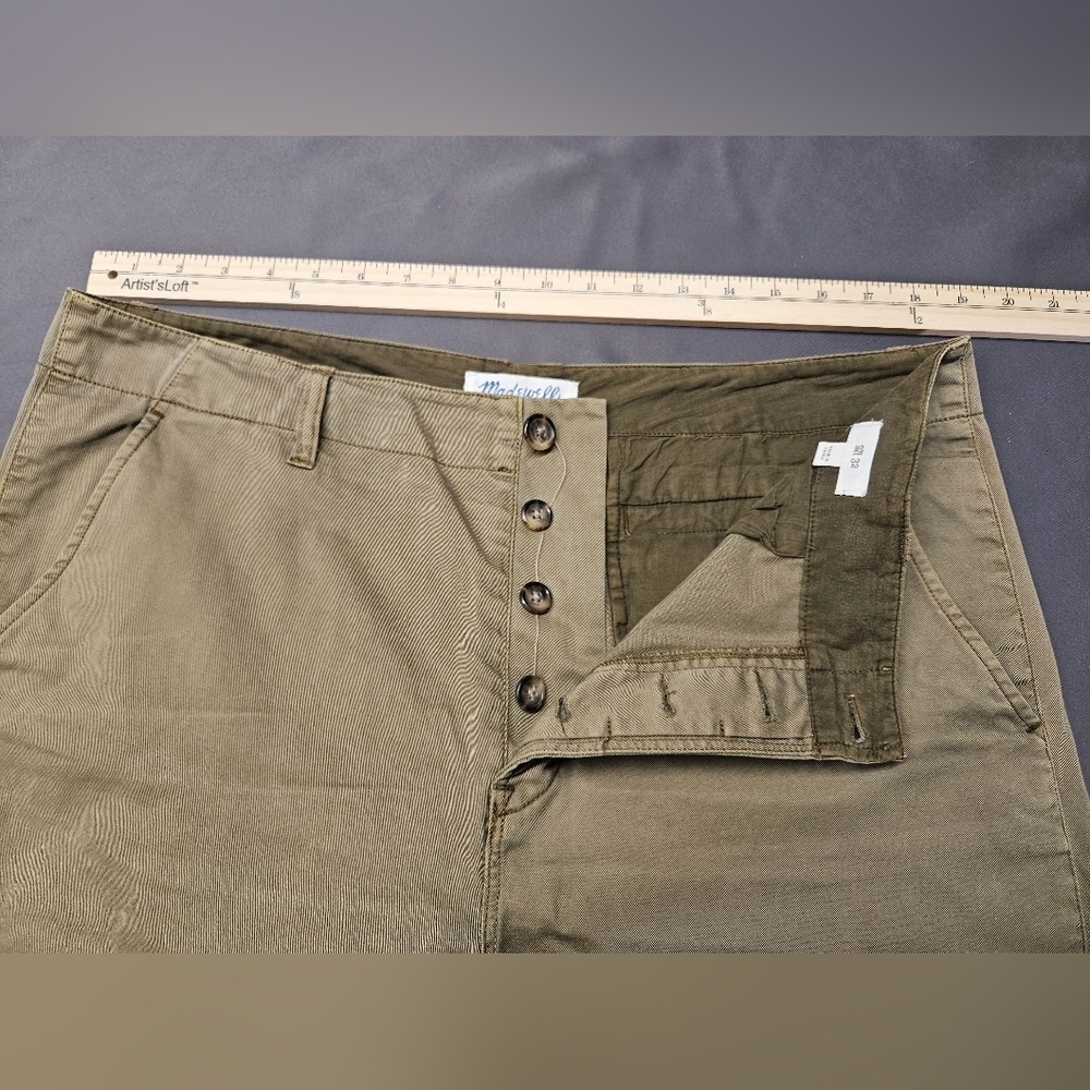 MADEWELL Khaki/Olive Tapered Leg Button Fly Womens sz 32 Relaxed Fit Pant